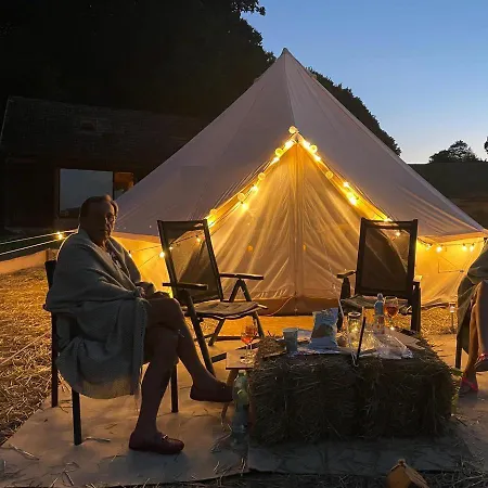Glamping 4 Acres Luxuszelt Frystak